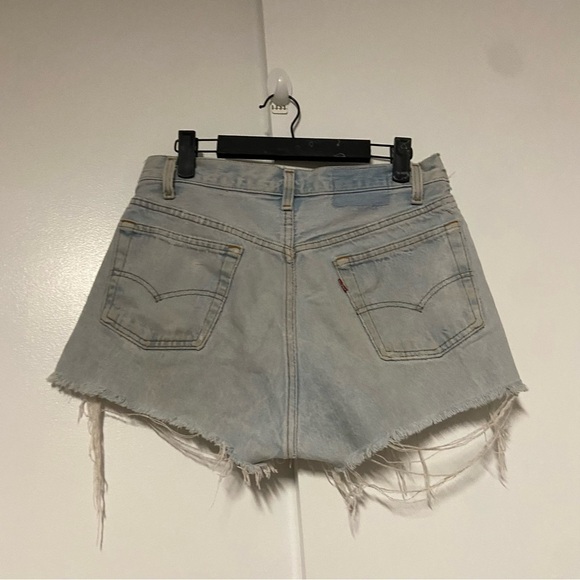 Vintage Levi's 501 distressed raw hem high rise Button Fly Light wash Size 29 - Picture 5 of 7